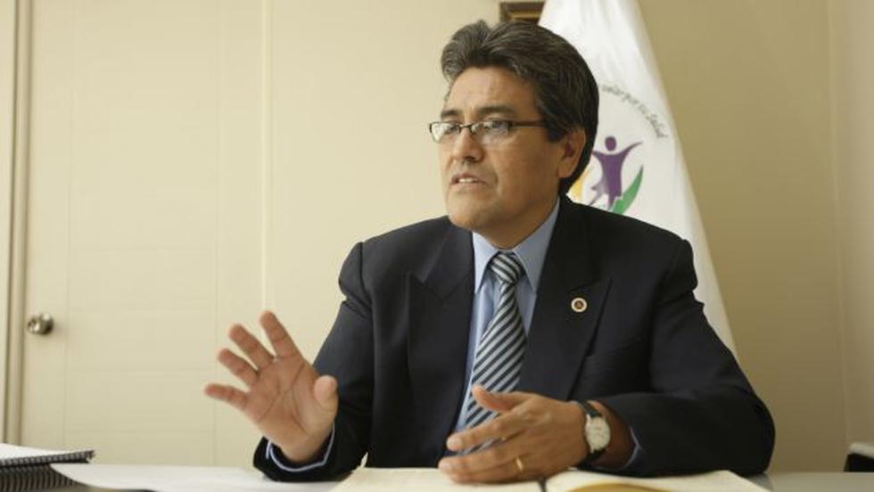 Abel Salinas pidió al Gobierno tomar con cautela los avances sobre el coronavirus. (Foto: GEC)