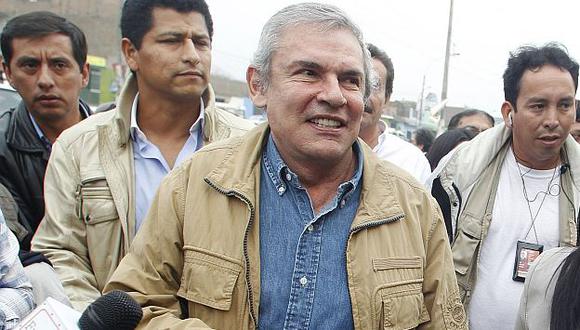 Luis Castañeda definirá en mayo o abril si lanza su candidatura a Lima. (Reuters)