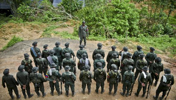 Colombia conmemoró el pasado miércoles el histórico acuerdo de 2016 que permitió el restablecimiento de la paz y el desarme de la guerrilla marxista de las FARC, tras uno de los conflictos más crueles y largos de América Latina. (Foto:  LUIS ROBAYO / AFP)