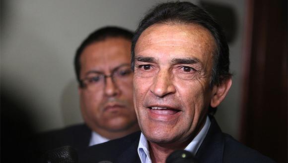 Héctor Becerril se defendió de acusaciones por supuesta reunión con César Hinostroza. (Foto: Agencia Andina)