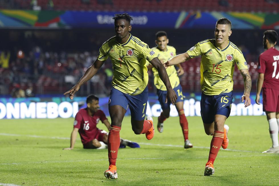 Duván Zapata anotó a los 86 minutos el único gol de Colombia ante Qatar. (Foto: AP)
