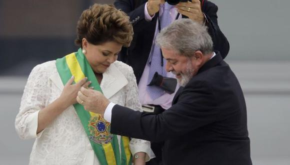 Rousseff dejó de ser vista como la candidata que Lula postuló porque no podía postular. (AP)