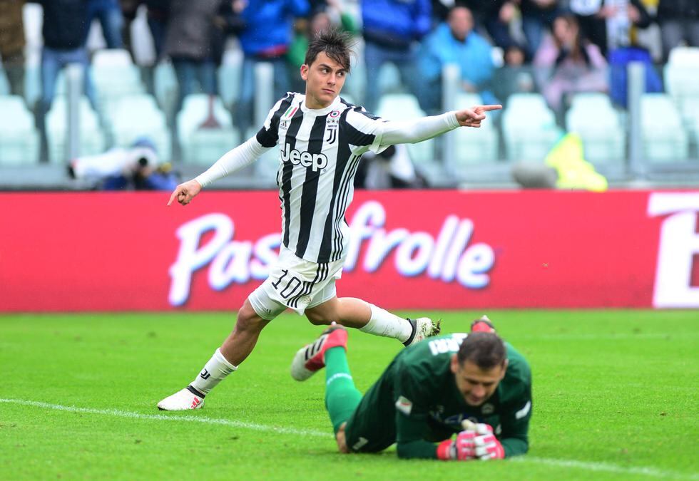 Juventus suma 71 unidades en la cima de la clasificación de la Serie A, dos puntos más que Napoli, que visita al Inter por la misma fecha. (REUTERS)