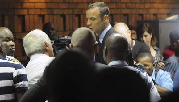 Oscar Pistorius se declara inocente de todos los cargos. (EFE)