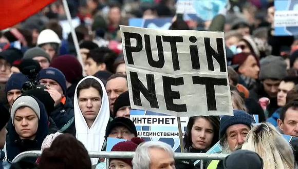 Para los opositores, el proyecto de ley sobre Internet forma parte de una "política consecutiva del Gobierno para restringir las libertades" en Rusia. (Foto: EFE)