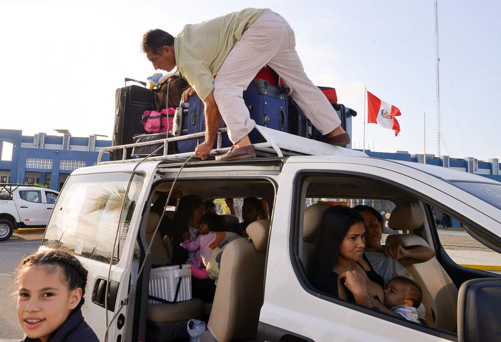 Venezolanos en la frontera de Perú