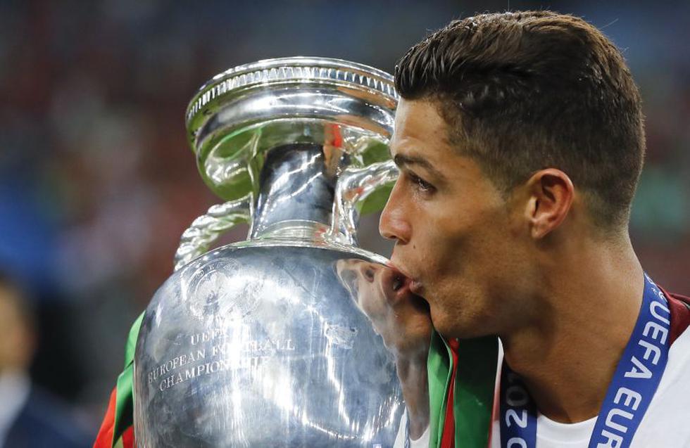 Cristiano Ronaldo: El llanto y la alegría de CR7 tras ganar su primer título con Portugal. (AP)