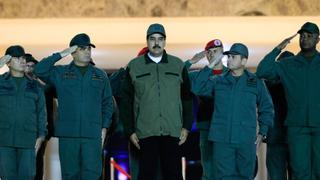 Maduro ordena "máxima alerta" a las tropas en la zona fronteriza con Colombia