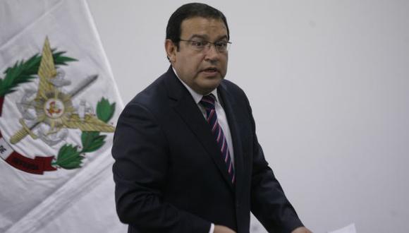 Otárola advierte riesgos. (Perú21)