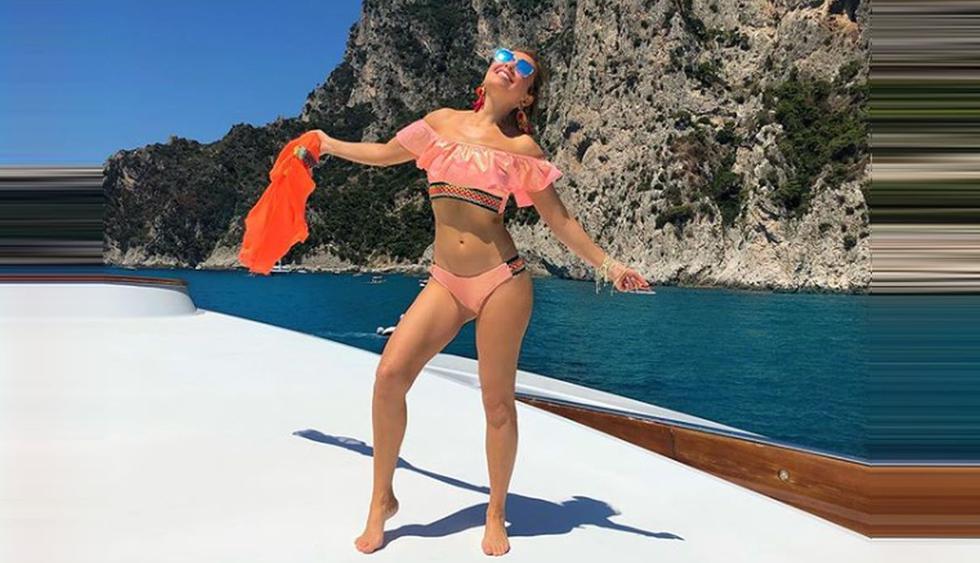 Thalía luce su figura y flexibilidad corporal en poses de yoga. (Foto: Instagram)