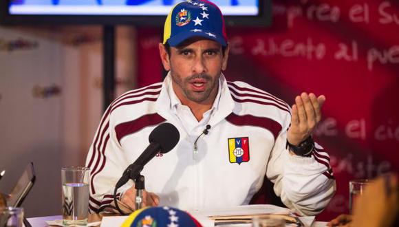 Capriles aún no confirma la fecha en la que visitará Perú. (EFE)