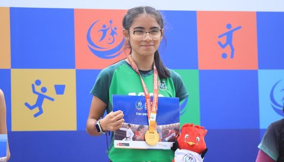 Cayetana Chirinos volvió a demostrar que es una de las promesas del atletismo peruano al sumar dos medallas en los Juegos Escolares Deportivos y Paradeportivos 2022.