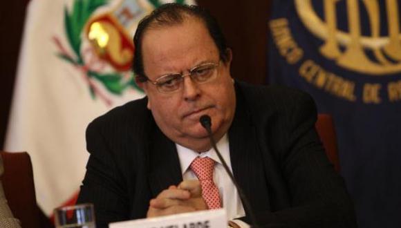 Julio Velarde espera que las "cabezas frías" se impongan en el enfrentamiento entre Ejecutivo y Congreso. (Perú21)