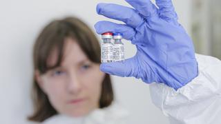 Sputnik V: Reconocido estudio señala que vacuna rusa contra el coronavirus es segura