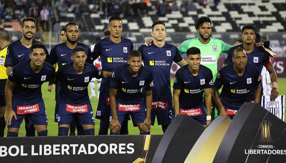 Alianza Lima respaldó a su plantel y entrenador con mensaje en redes sociales. (Foto: EFE)