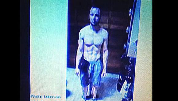 Foto de Oscar Pistorius ensangrentado fue mostrada en juicio en Petroria. (NBC)