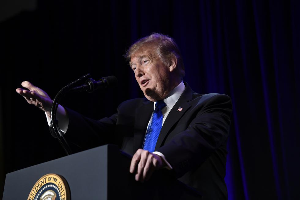 Donald Trump anuncia emergencia nacional para construir el muro. (AP)