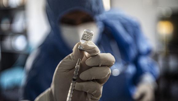 Solo 5.850 vacunas fueron enviadas al territorio para proporcionar al menos de una dosis a los adultos mayores de 70 años. (Foto: AFP)