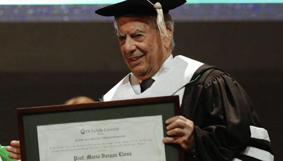 Mario Vargas Llosa recibe doctor honoris causa de parte de la Universidad de Friburgo. (EFE/Referencial)