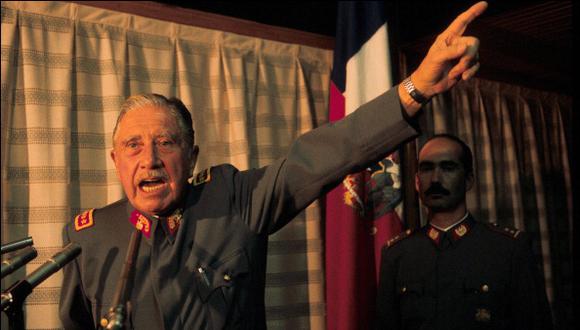 Pinochet encabezó por 17 años una dictadura que dejó más de 3,200 desaparecidos y unos 38,000 torturados. (Getty)