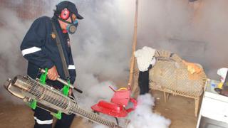 Inician fumigación masiva contra el dengue en Piura