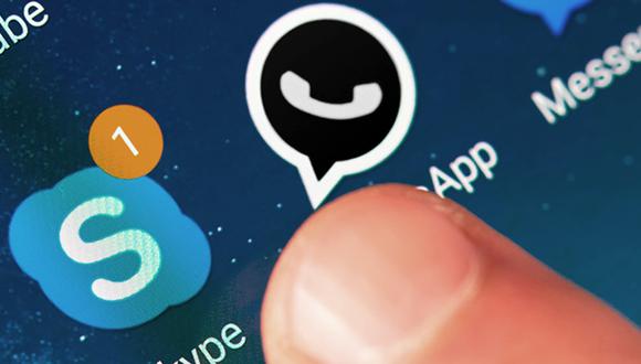 ¿Te has dado cuenta por qué WhatsApp todavía no activa el modo oscuro en los smartphones?