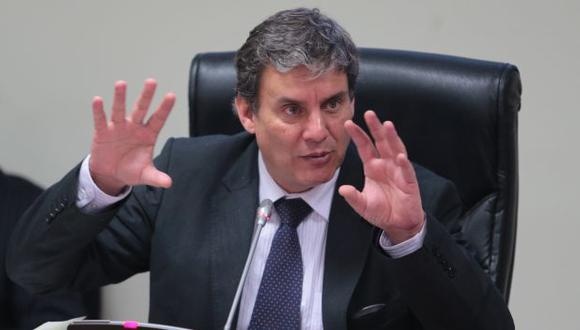 Daniel Figallo trató de bajarle el tono a la polémica reunión entre Ollanta Humala y Víctor Andrés García Belaunde. (Perú21)