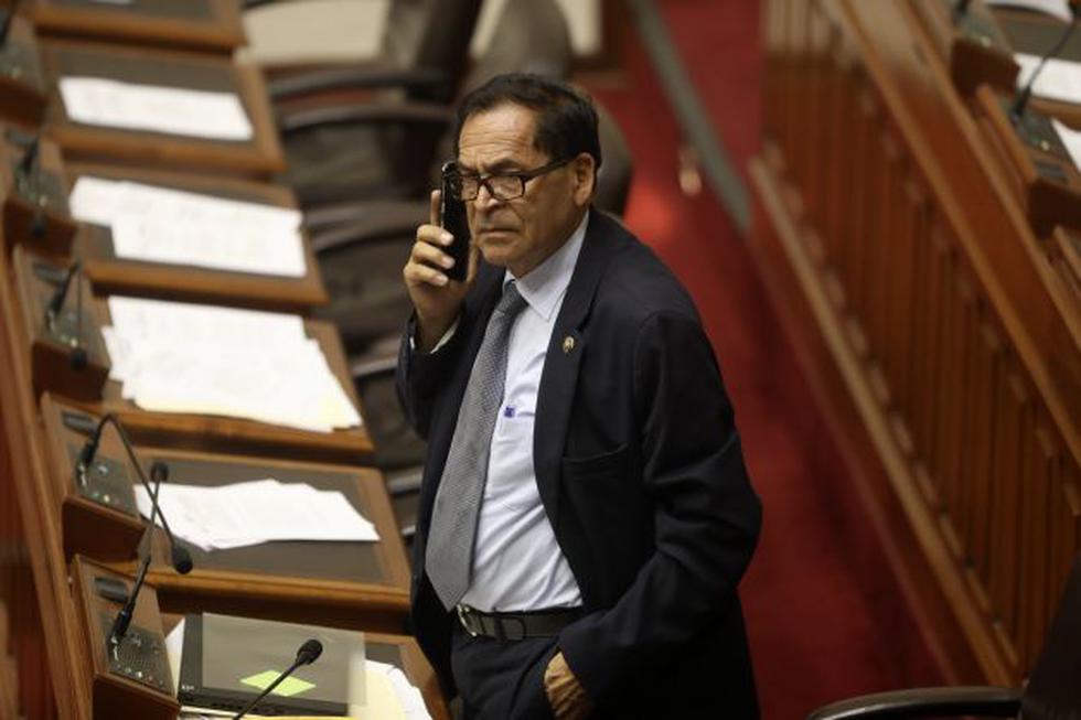 El congresista Alberto Quintanilla envió una carta para disculparse por la expresión, pero no fue suficiente para evitar la indagación. (Perú21)