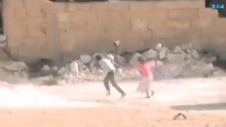 YouTube: Menor sirio rescató a una niña de disparos de francotiradores