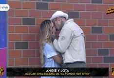 Angie Arizaga y Jota Benz se dieron un beso durante reto en “Esto es guerra” | VIDEO 