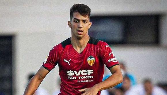Alessandro Burlamaqui es un peruano de 19 años que juega en Valencia CF. (Foto: Valencia CF)