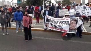 Plantón por soldado desaparecido en Tacna