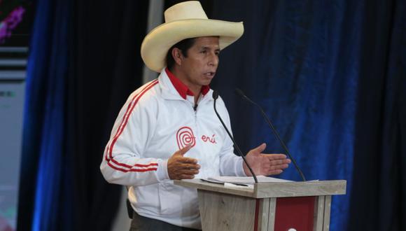 En Puno, el candidato de Perú Libre dijo que el feminicidio, uno de los principales problemas sociales del país, es producto de la “ociosidad” del Estado. (GEC)