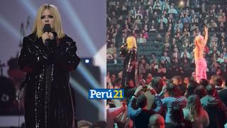Avril Lavigne y su fuerte reacción a interrupción de activista en su premiación: “Vete a la m...” [VIDEO]