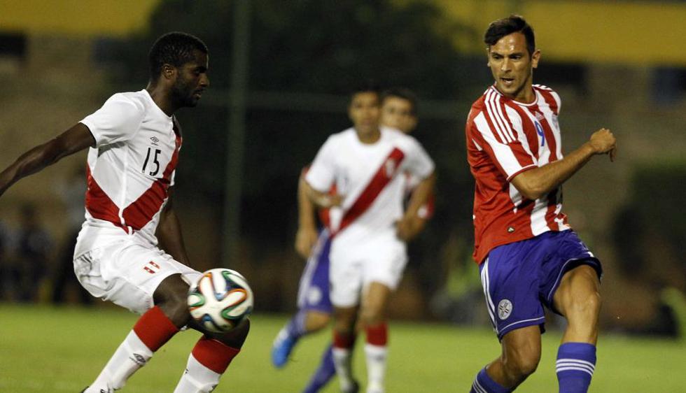 Perú perdió 2-1 con Paraguay en Asunción. (EFE)