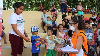 Navidad: Entregan regalos por navidad a niñas y niños damnificados del terremoto de Amazonas