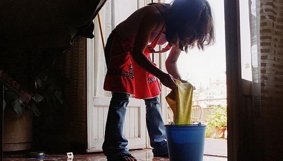 Trabajadoras del hogar también tienen derecho a las gratificaciones de julio y diciembre. (lauralruiz.files.wordpress.com)