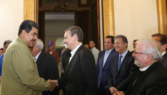 Nicolás Maduro se ha pronunciado a favor de la labor de miembros de la Unasur en los intentos de diálogo con la oposición Efe).