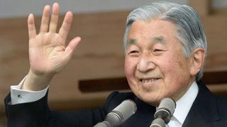 El emperador japonés Akihito comunicó su deseo de abdicar al cargo