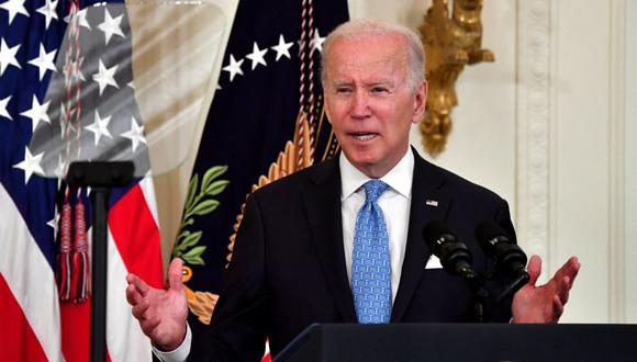 En esta foto de archivo tomada el 16 de mayo de 2022, el presidente de los Estados Unidos, Joe Biden, habla durante una ceremonia de la Medalla al Valor en el Salón Este de la Casa Blanca en Washington, DC. (Foto de Nicholas Kamm / AFP)