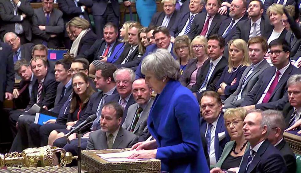 Gobierno de Theresa May sobrevive a voto de censura en el Parlamento. (Reuters)