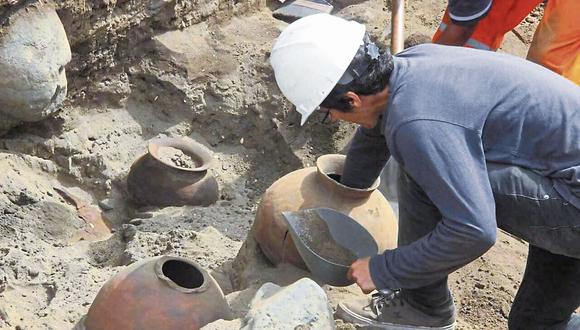 Vasijas. Al menos 130 de ellas fueron ubicadas durante las escavaciones del Proyecto de Rescate Arqueológico Las Lomas. (USI)