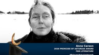La escritora canadiense Anne Carson ganó el premio Princesa de Asturias