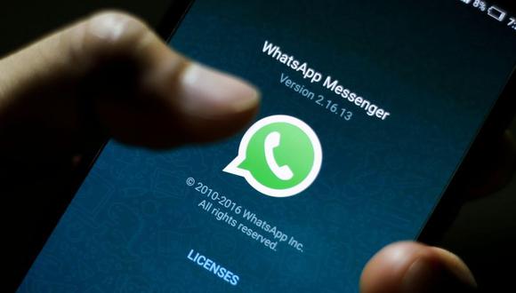 WhatsApp antes permitía enviar un mensaje a 20 individuos o grupos. (Foto: EFE)