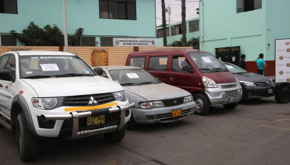 Vehículos recuperados por la Policía. (Andina)
