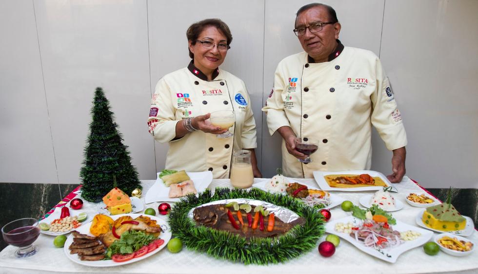 El pescado tiene que estar presente en una fecha especial y la Navidad no puede ser la excepción. Los esposos Rosita Yauri y José Robles son los creadores de esta sabrosa mesa de Nochebuena. (Foto: Eduardo Cavero)&nbsp;