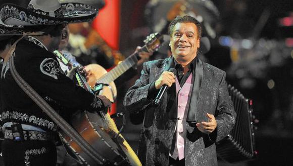 Juan Gabriel y su repertorio de canciones que nos ha hecho llorar más de una vez. (image.posta.com.mx)