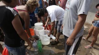 San Juan de Lurigancho: Largas colas por agua generan tensión y conflicto [Fotos y Video]