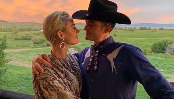 Katy Perry y Orlando Bloom mantienen una relación desde 2016.  Se comprometieron en febrero de 2019 y este 2020 tendrán a su primer bebé (AFP)