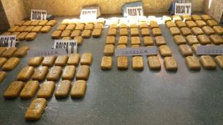 Bolivia: Policía decomisa 144 kilos de cocaína procedente de Perú